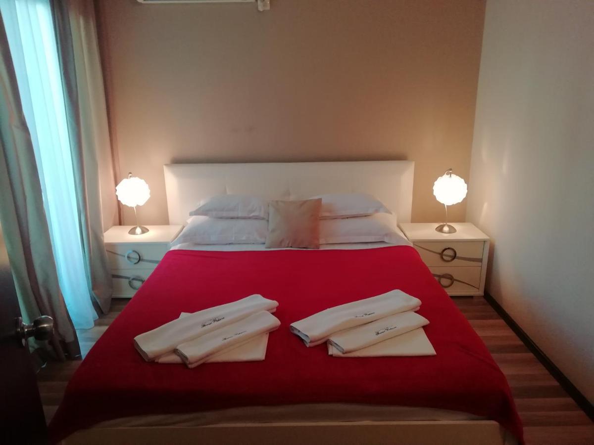 Apartments And Rooms Grand Palazzo Будва Екстериор снимка