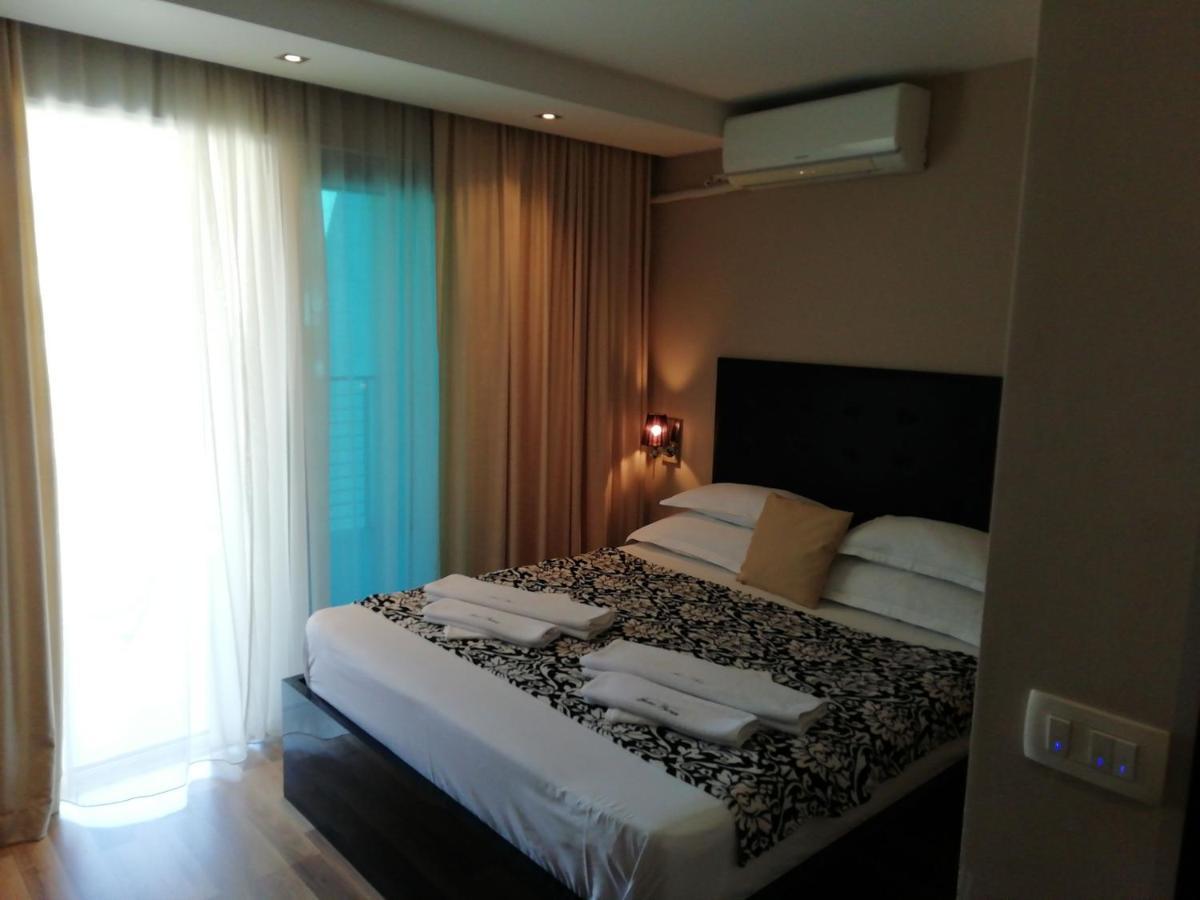 Apartments And Rooms Grand Palazzo Будва Екстериор снимка