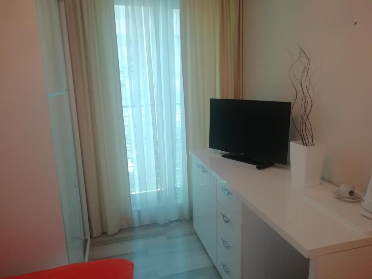 Apartments And Rooms Grand Palazzo Будва Екстериор снимка